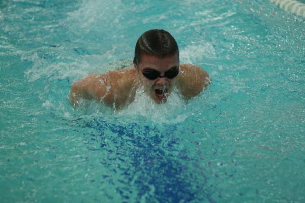 Swimmers finish season strong